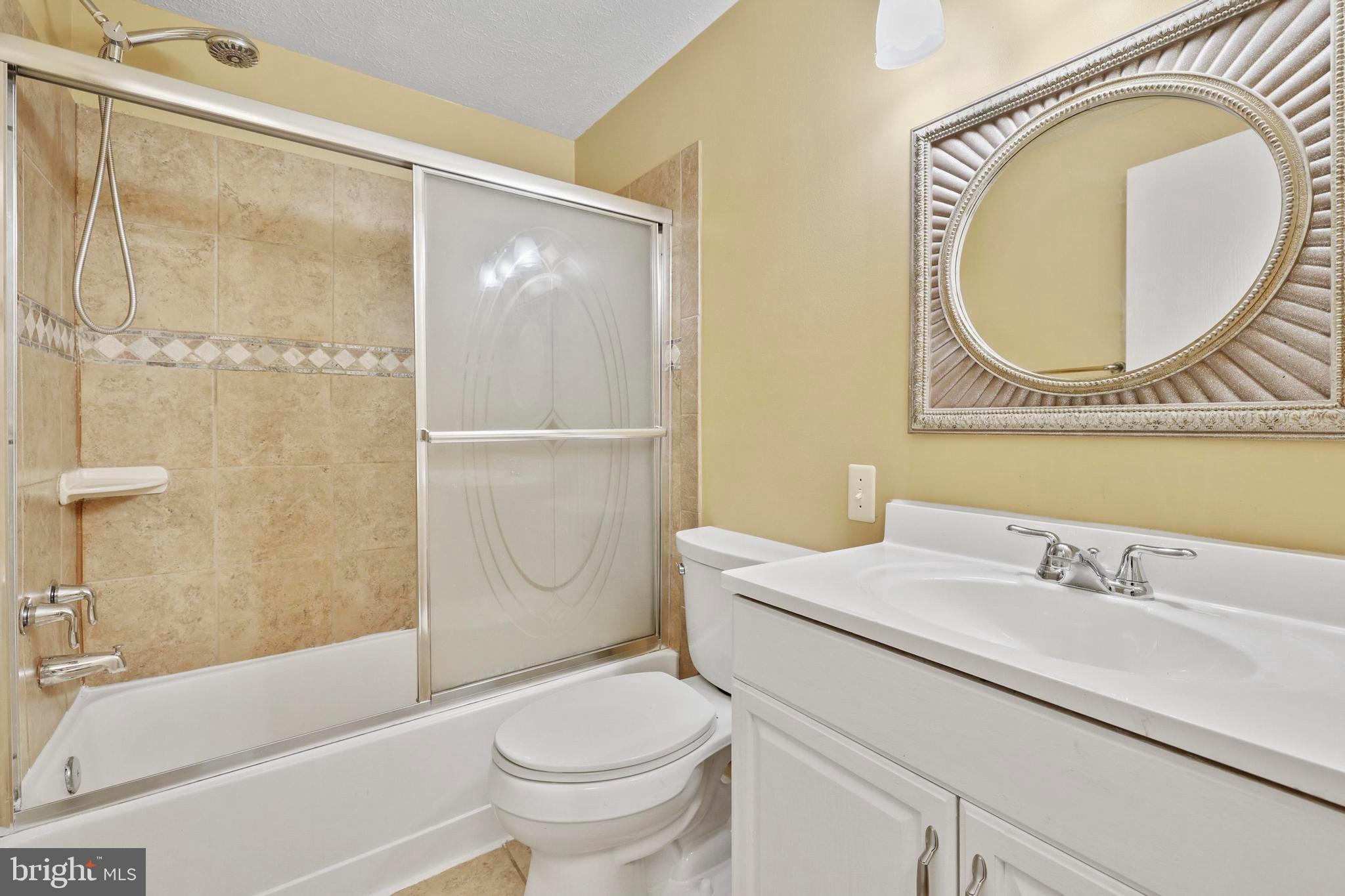 13235 Whitechurch Cir