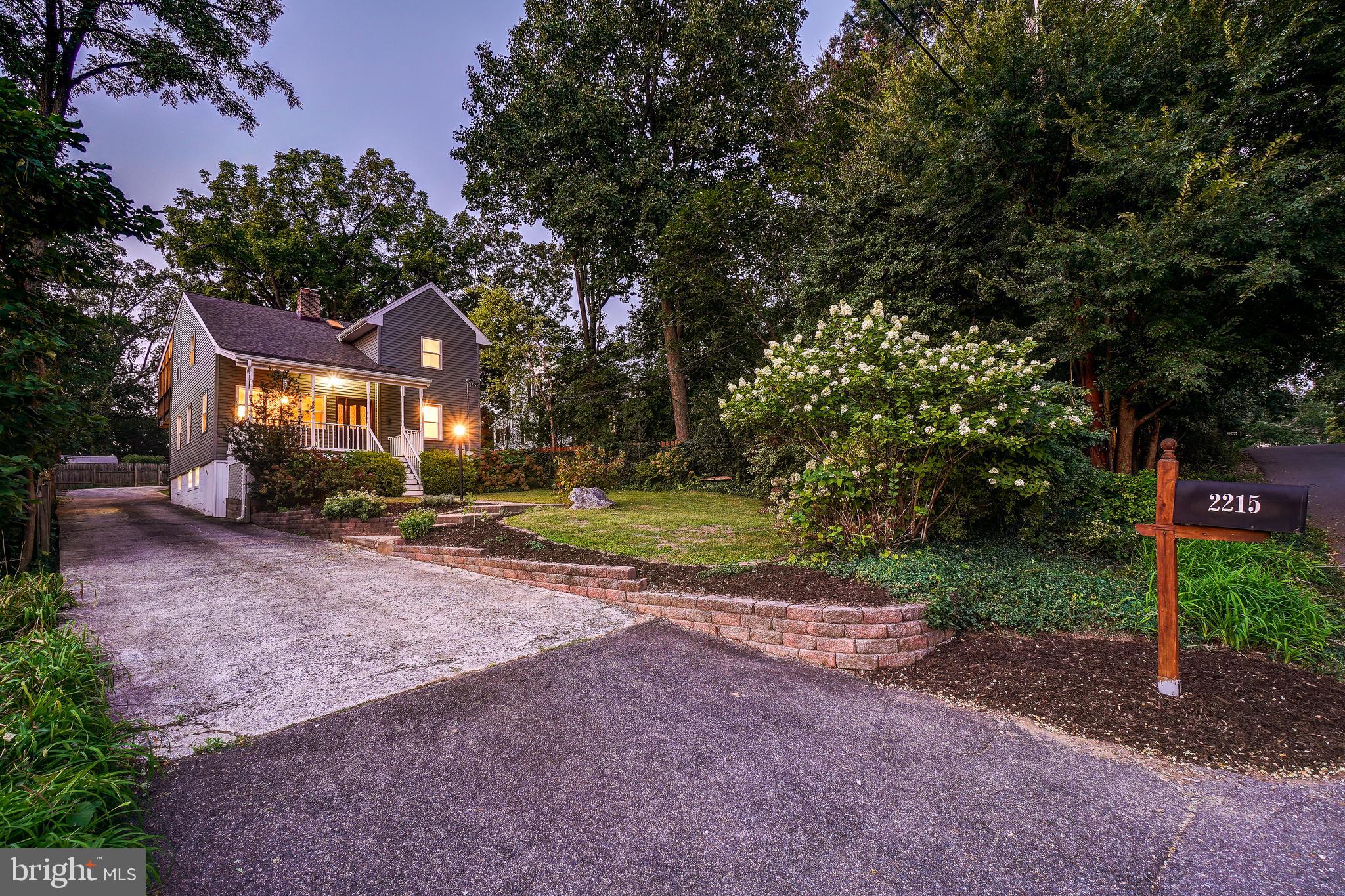 2215 Salisbury Rd