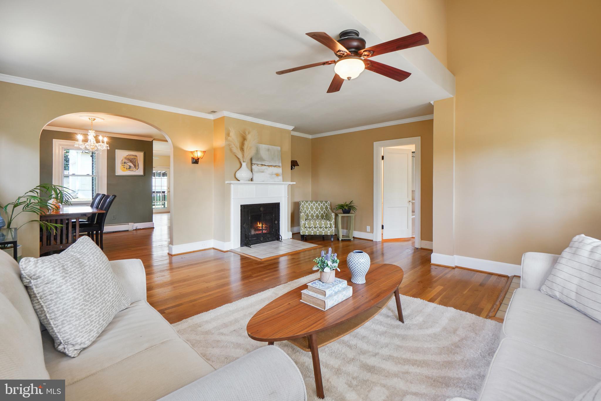 2215 Salisbury Rd