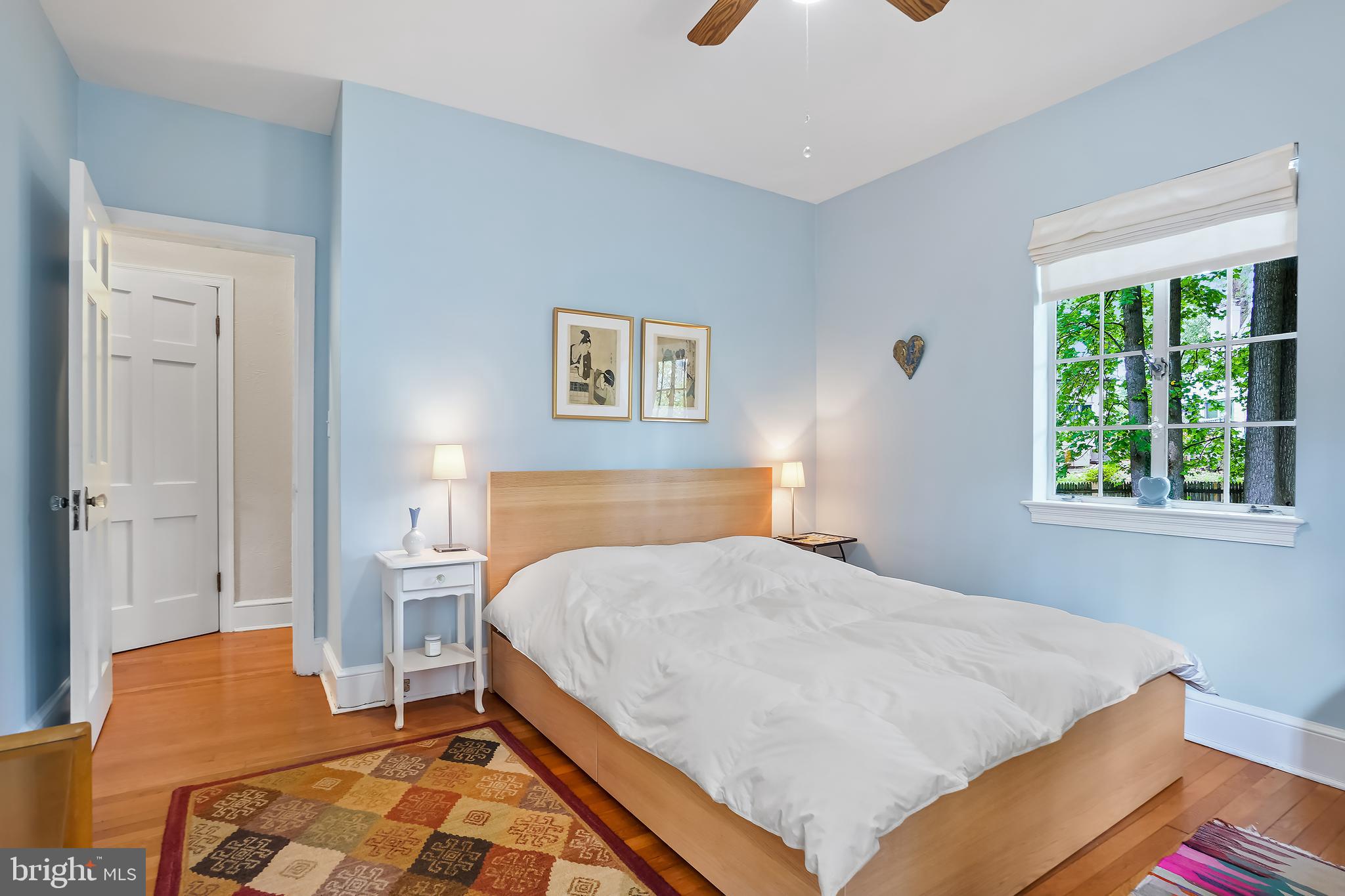 6 Midhurst Rd