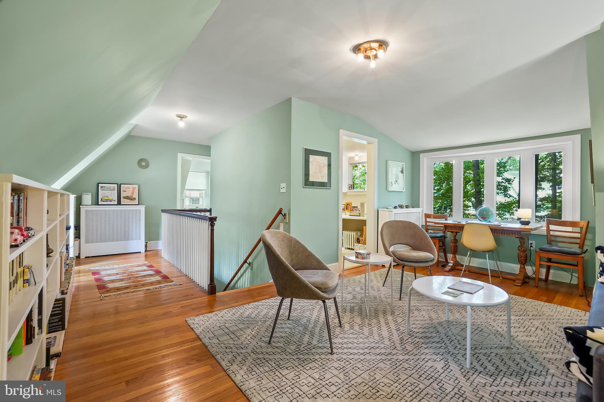 6 Midhurst Rd