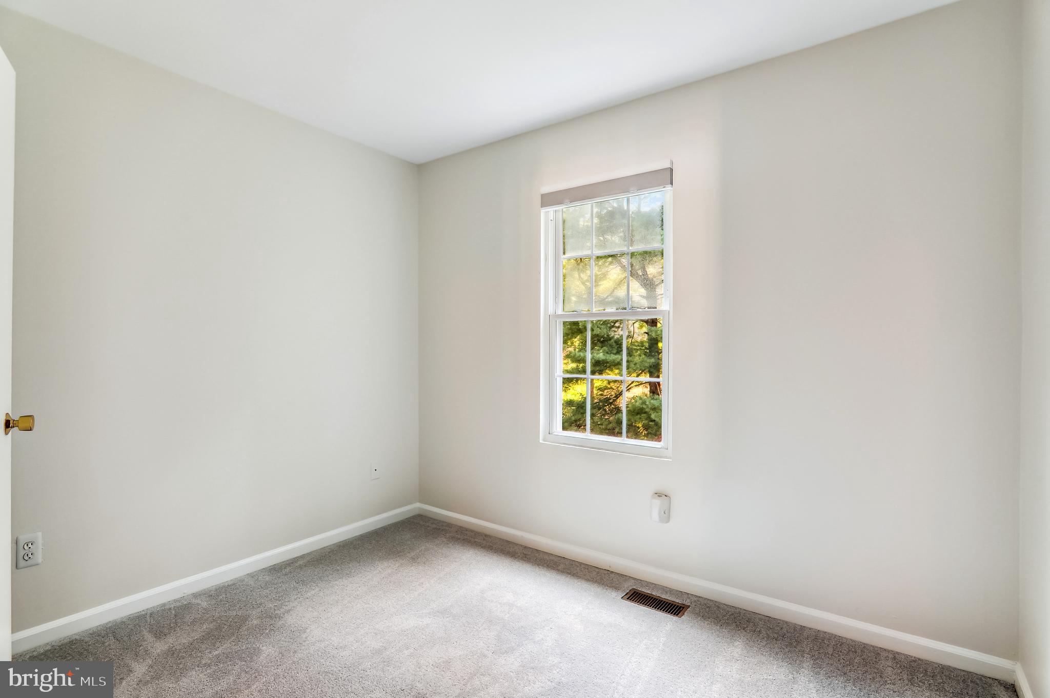 12107 Ravenwood Ct