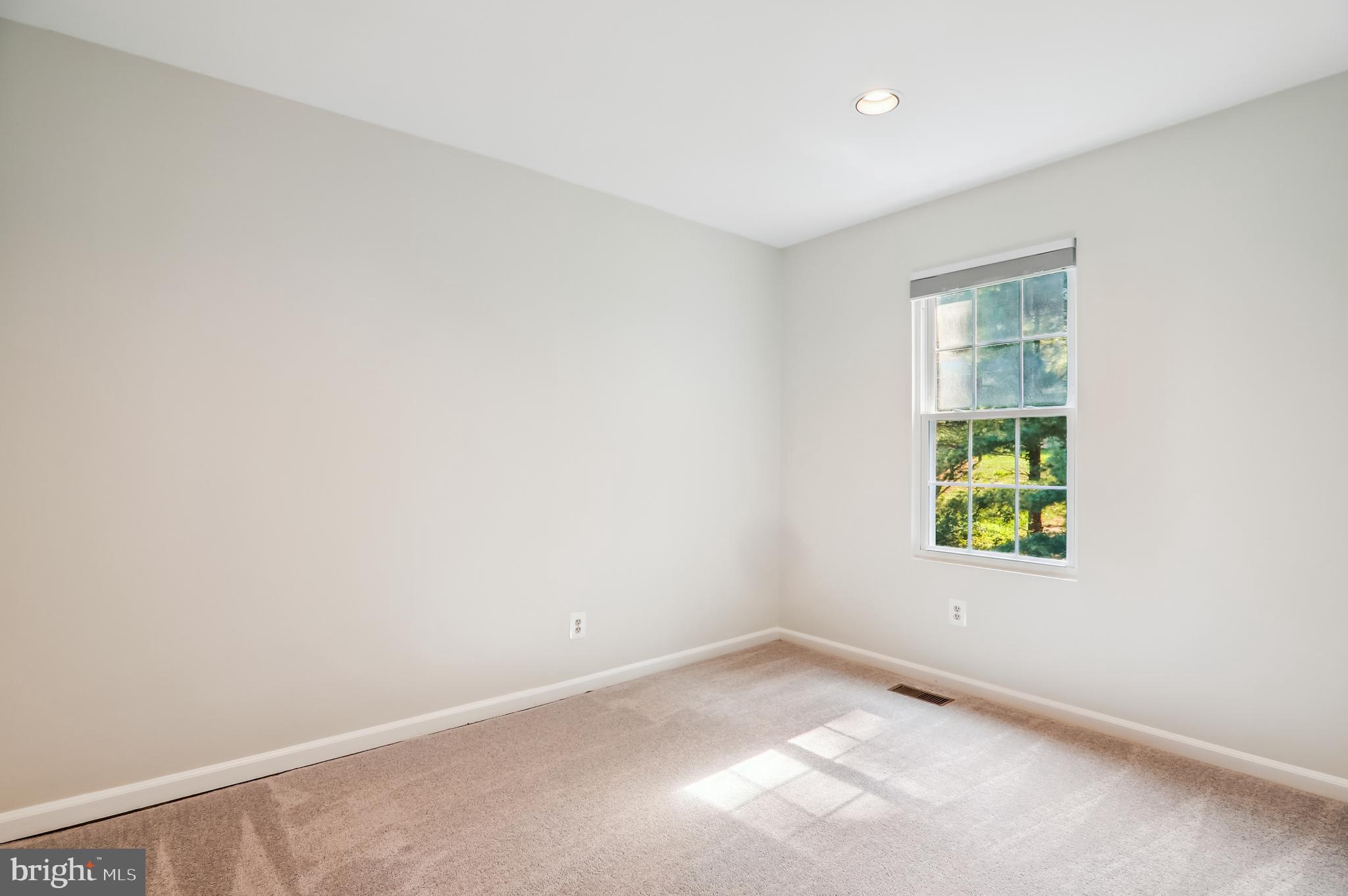 12107 Ravenwood Ct