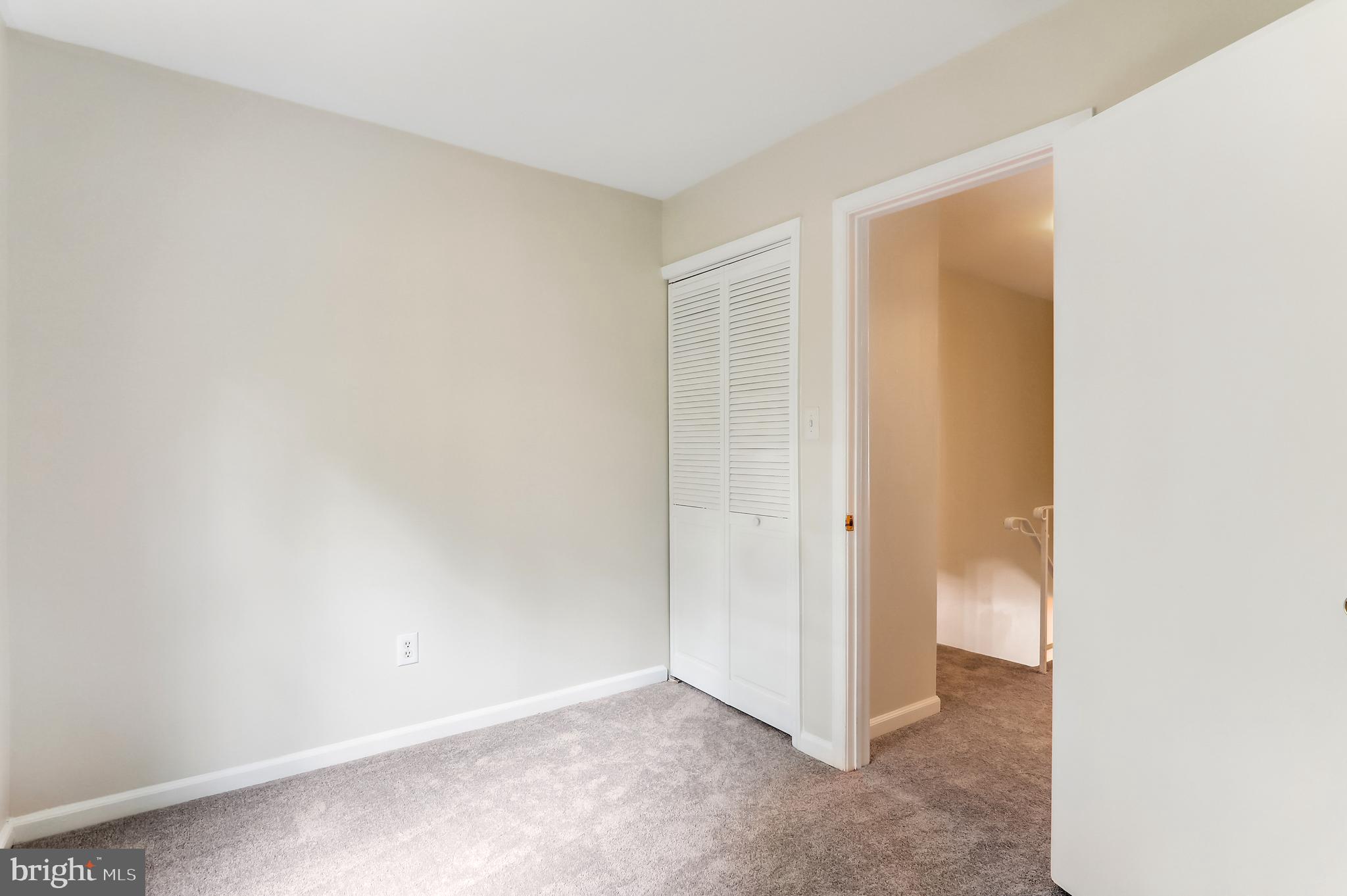 12107 Ravenwood Ct