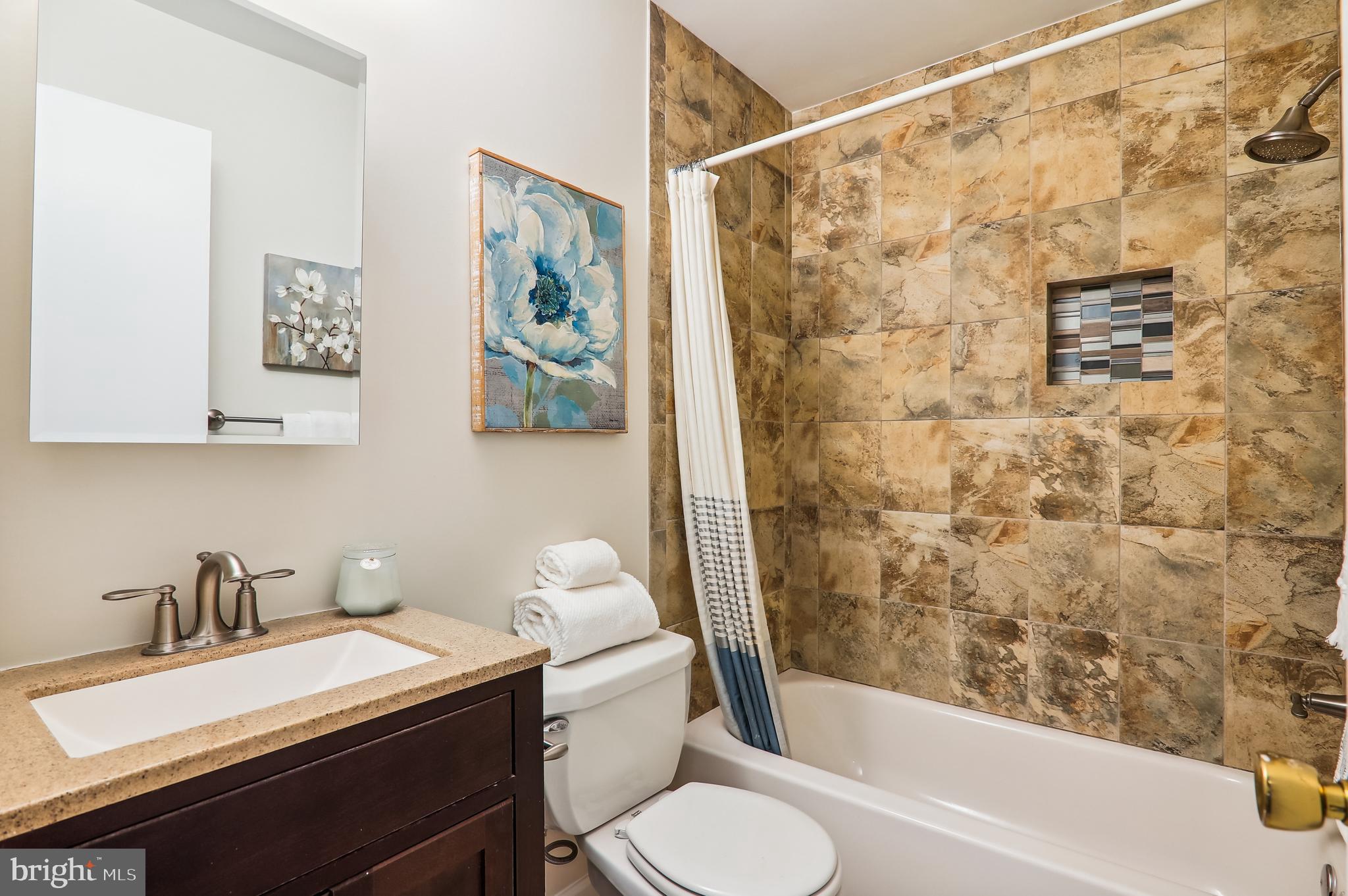 12107 Ravenwood Ct