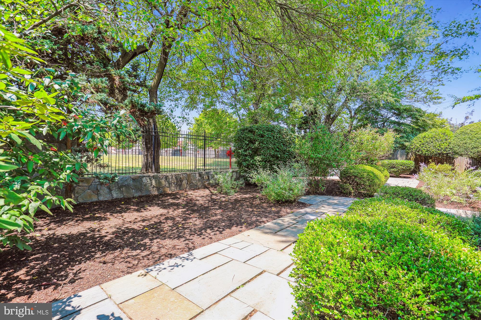 11608 Monticello Ave