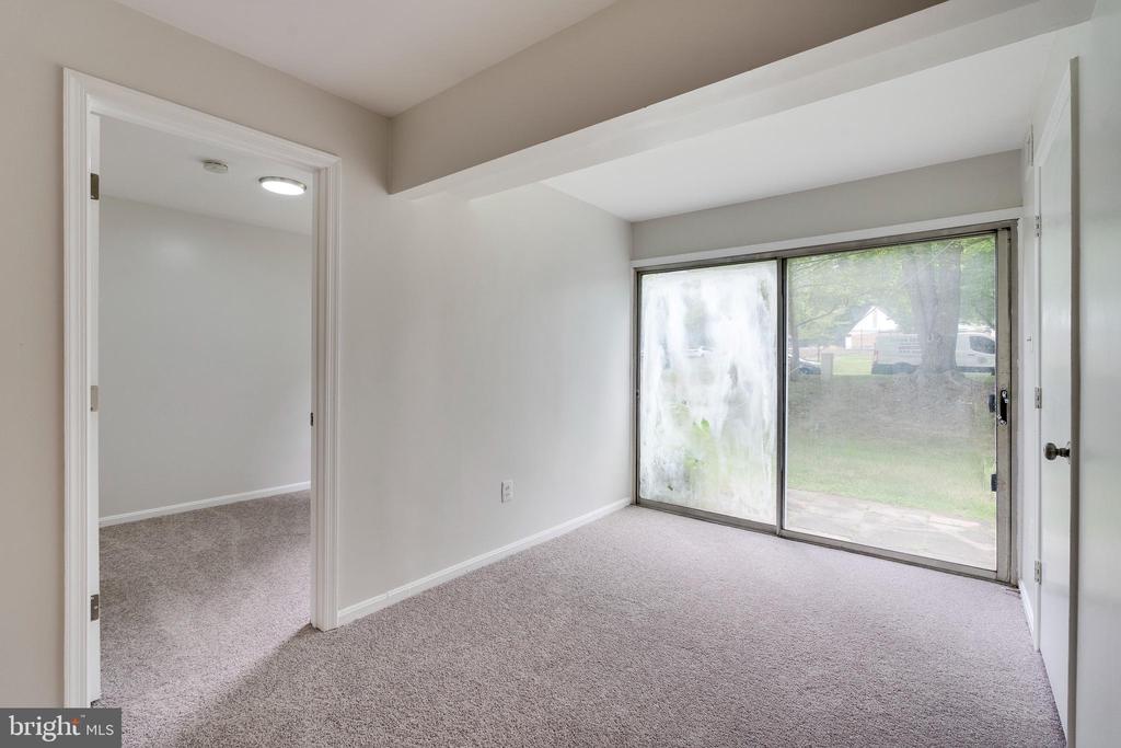 6 Normandy Square Ct #2cb