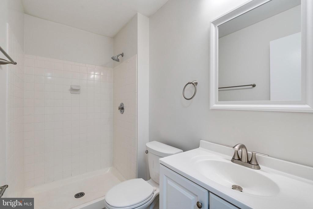 6 Normandy Square Ct #2cb