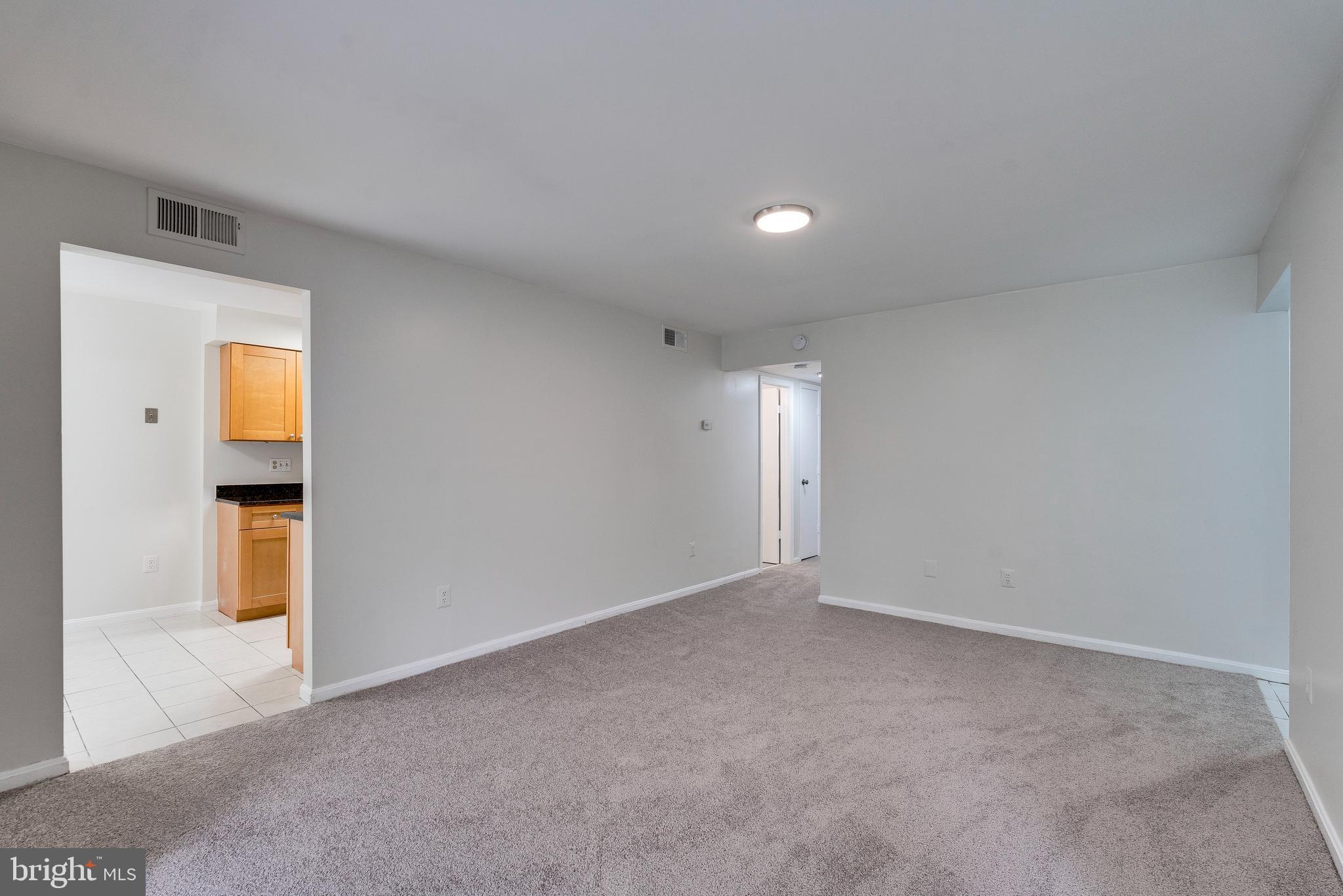6 Normandy Square Ct #2cb