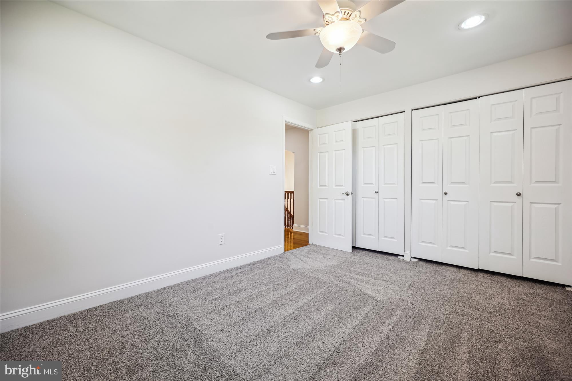 800 Hillsboro Dr