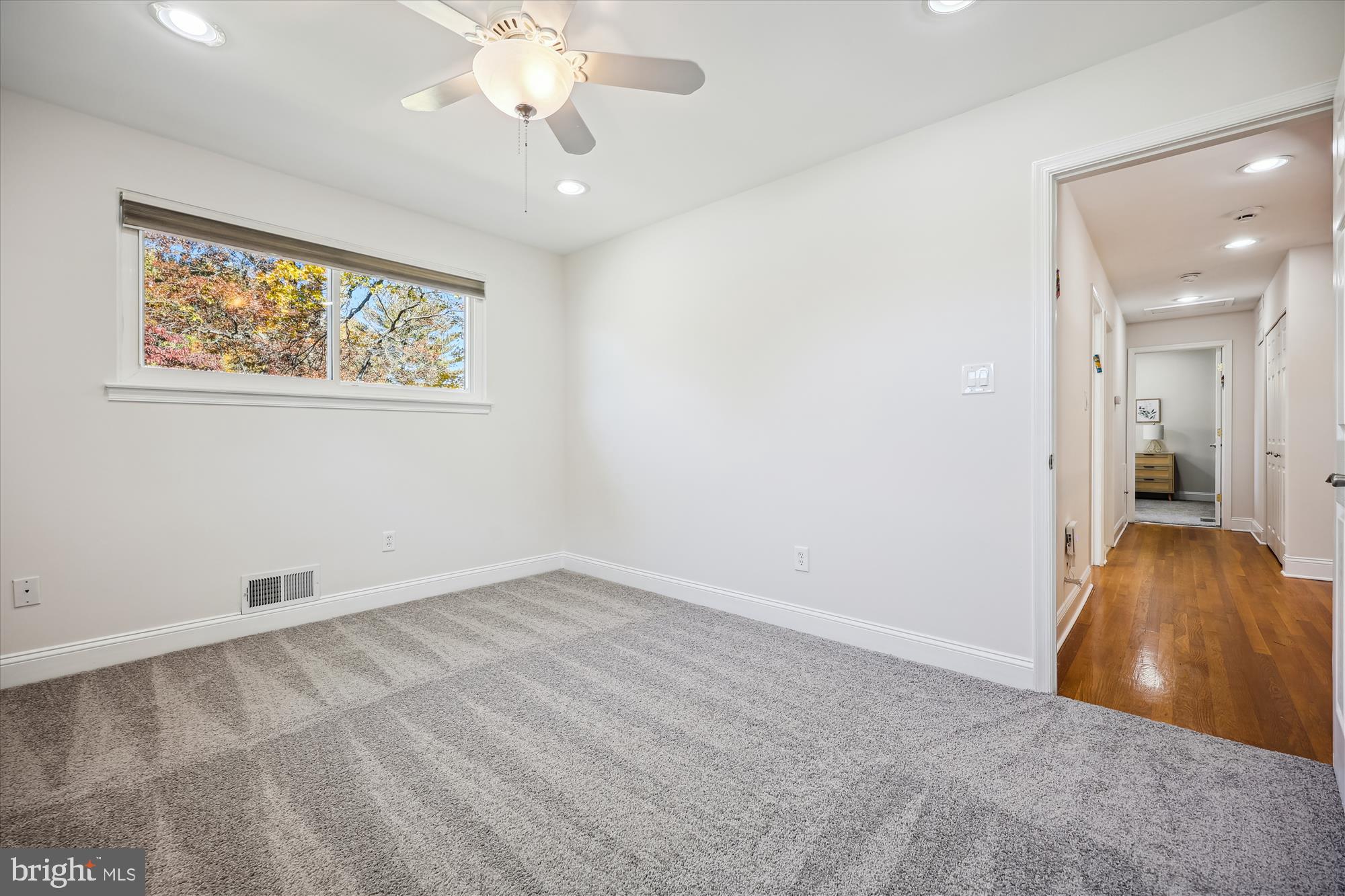 800 Hillsboro Dr