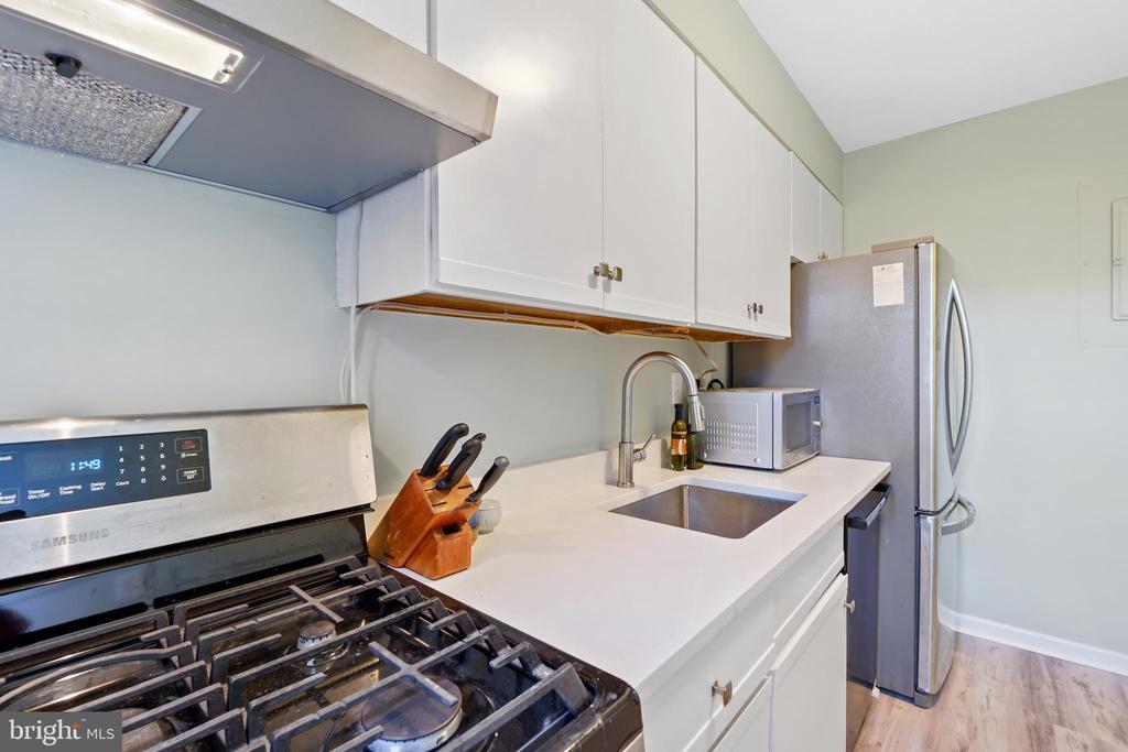 2310 Colston Dr #2310-C