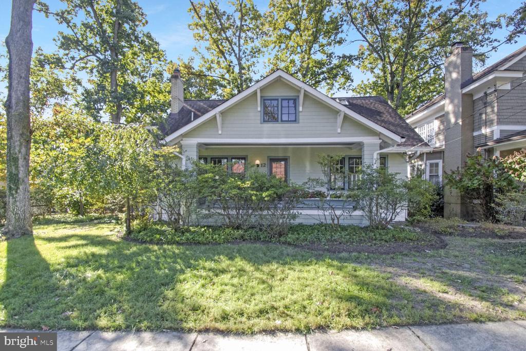 12 Cleveland Ave