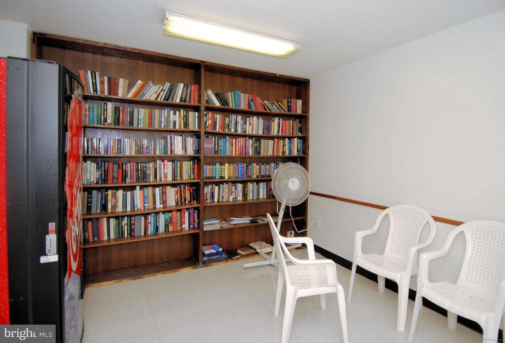1121 University Blvd W #804-B