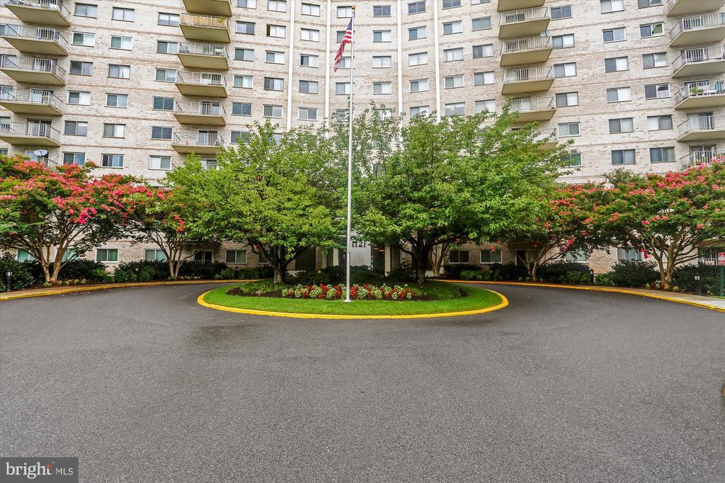 1121 University Blvd W #804-B