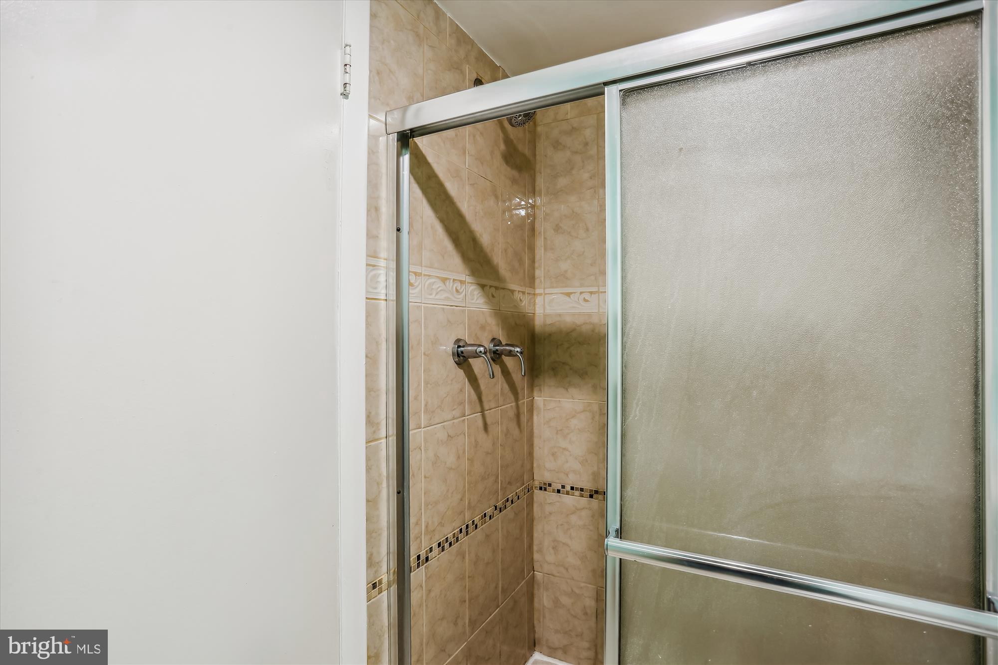 1121 University Blvd W #804-B