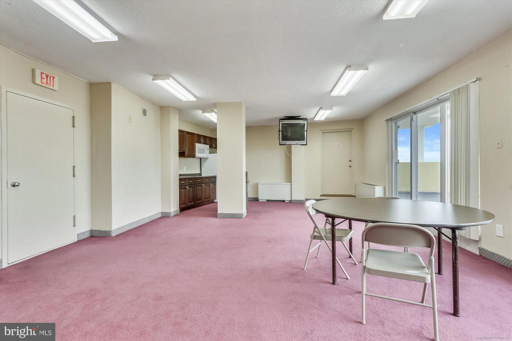 1121 University Blvd W #804-B