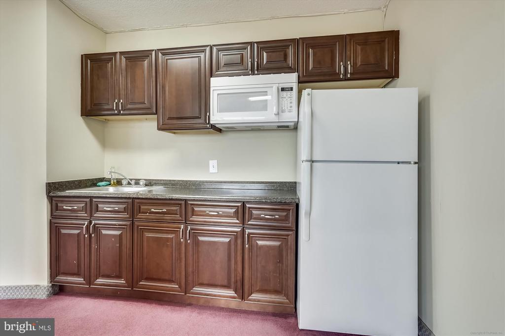 1121 University Blvd W #804-B