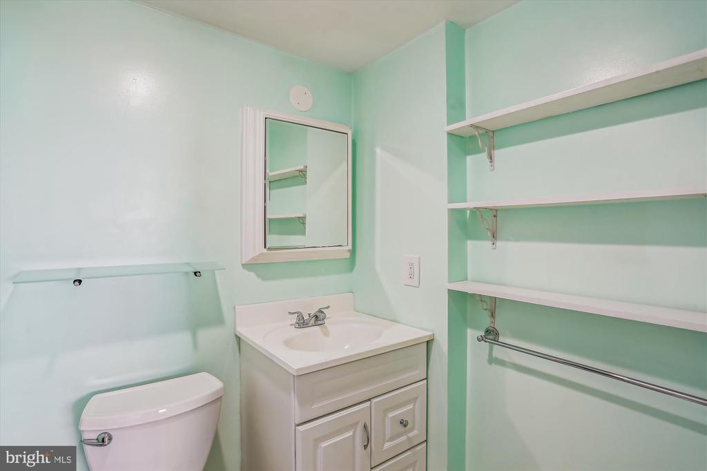 1121 University Blvd W #804-B