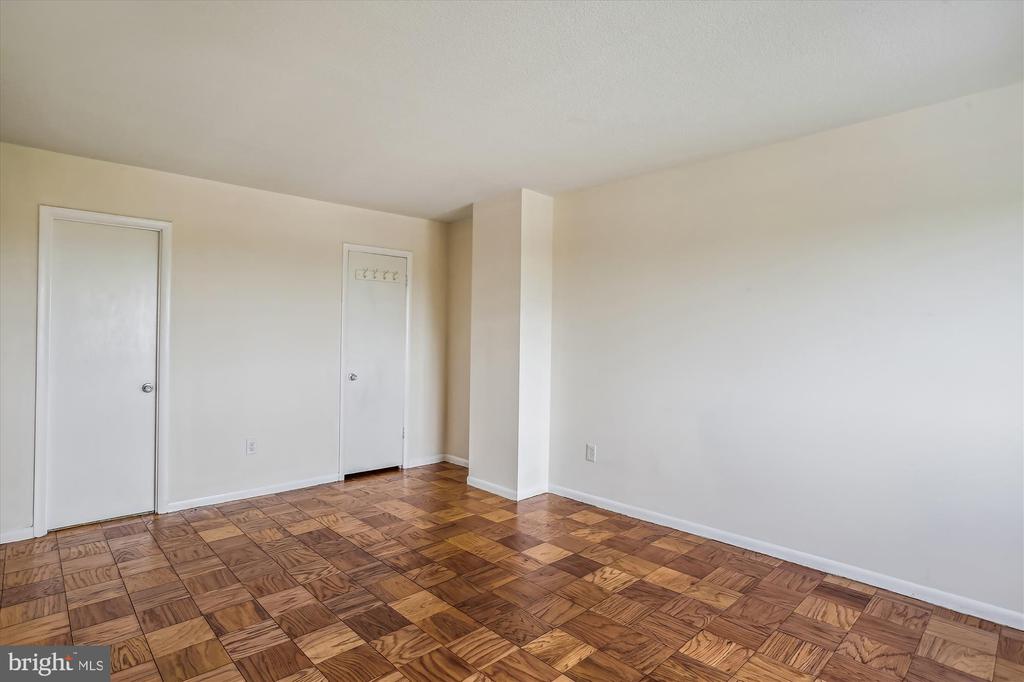 1121 University Blvd W #804-B