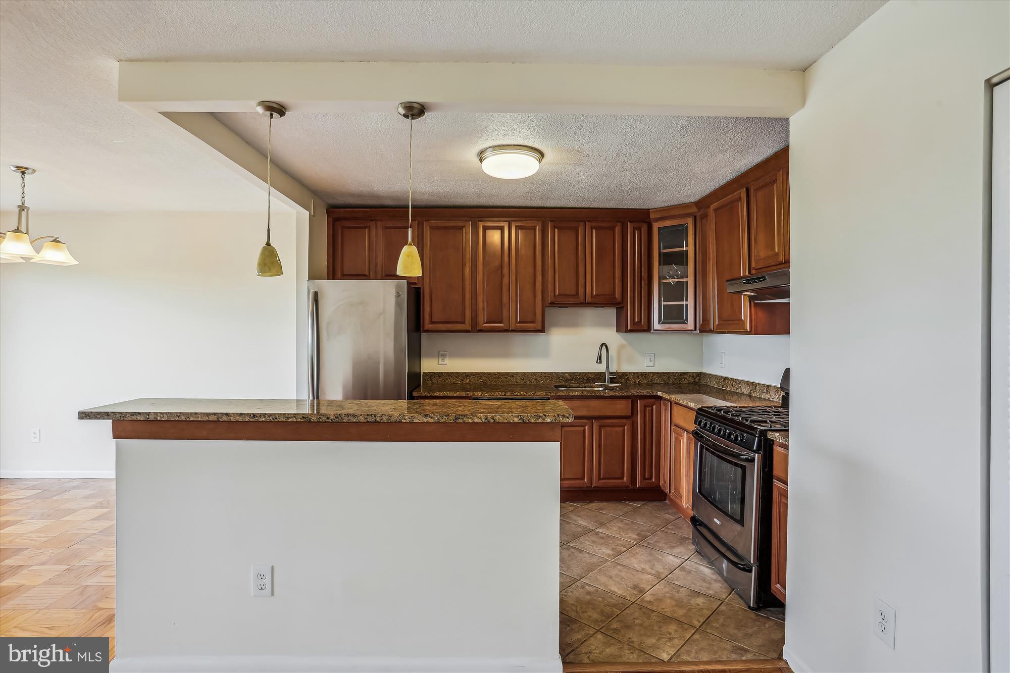 1121 University Blvd W #804-B
