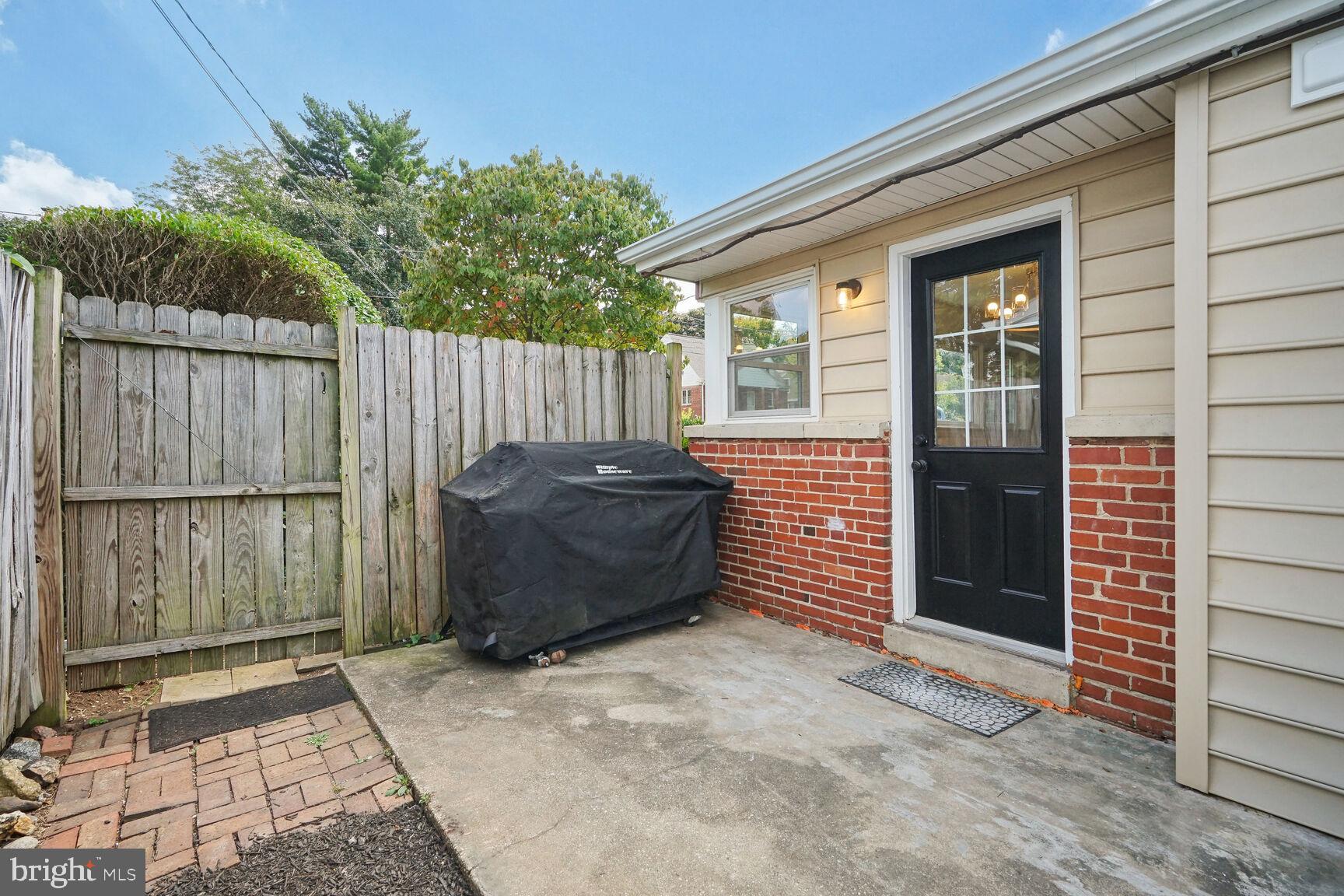 10148 Dallas Ave