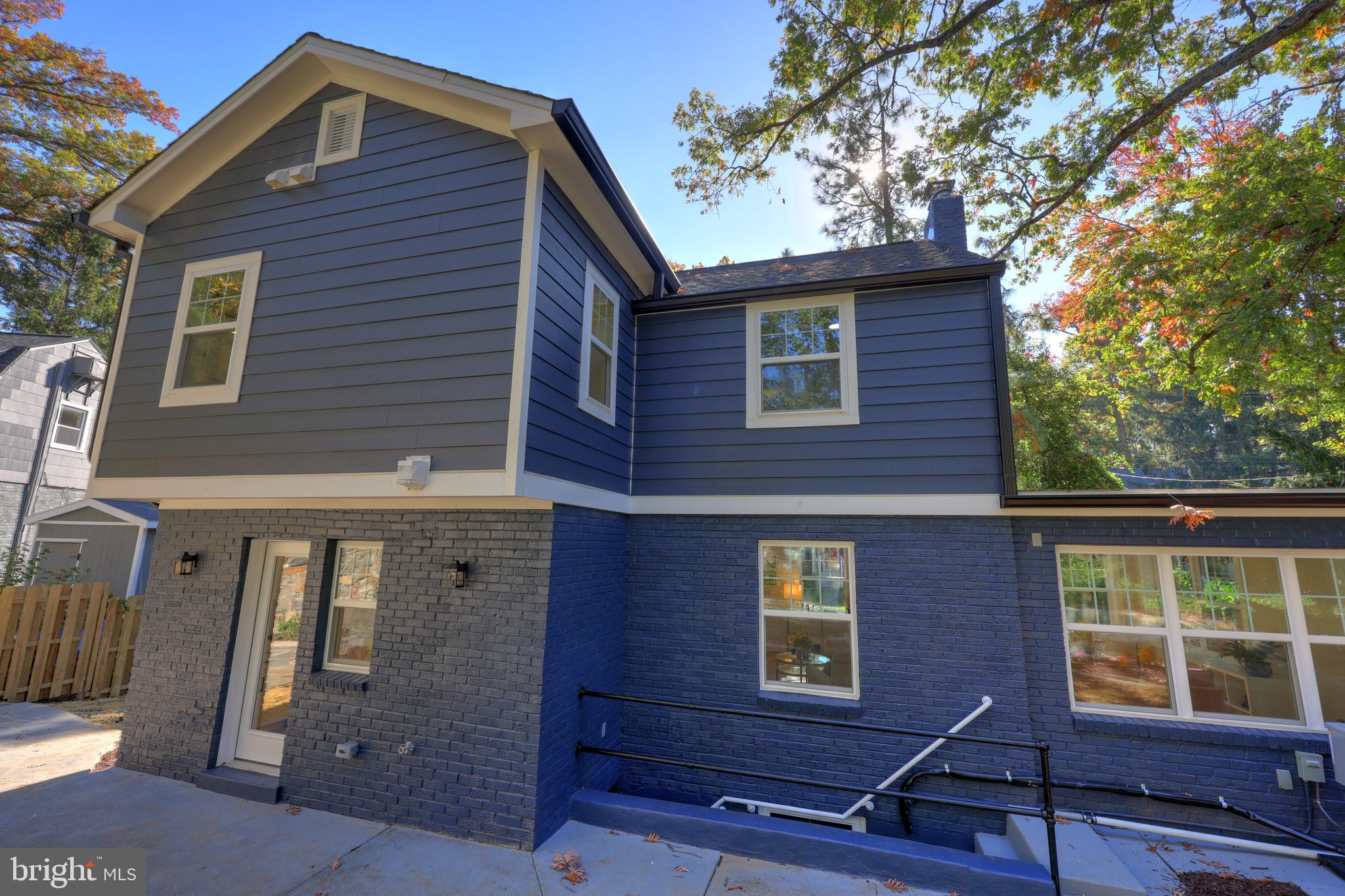 916 Glaizewood Ave
