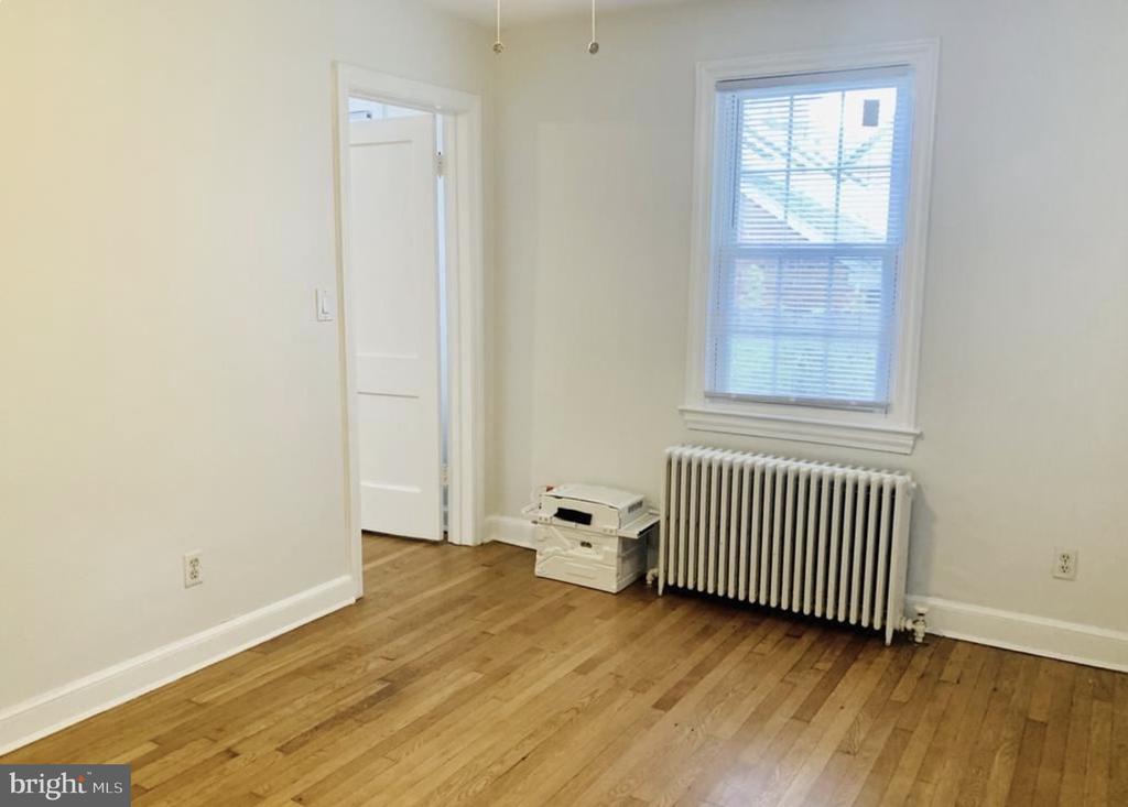 903 Erie Ave