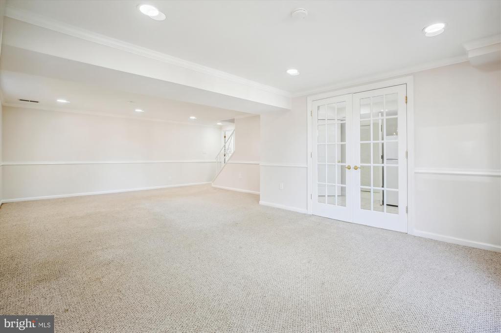 713 Northwood Ter