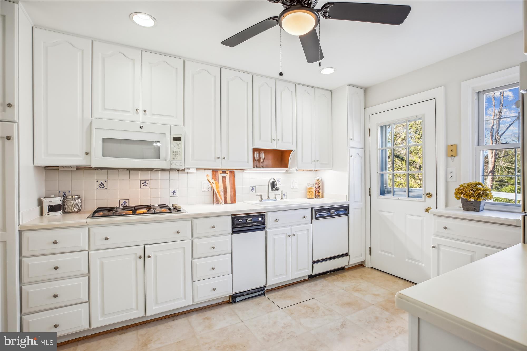 713 Northwood Ter