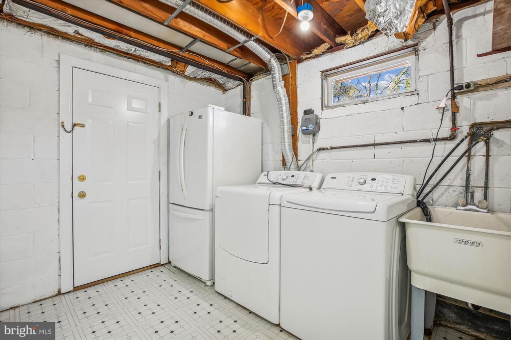 713 Northwood Ter