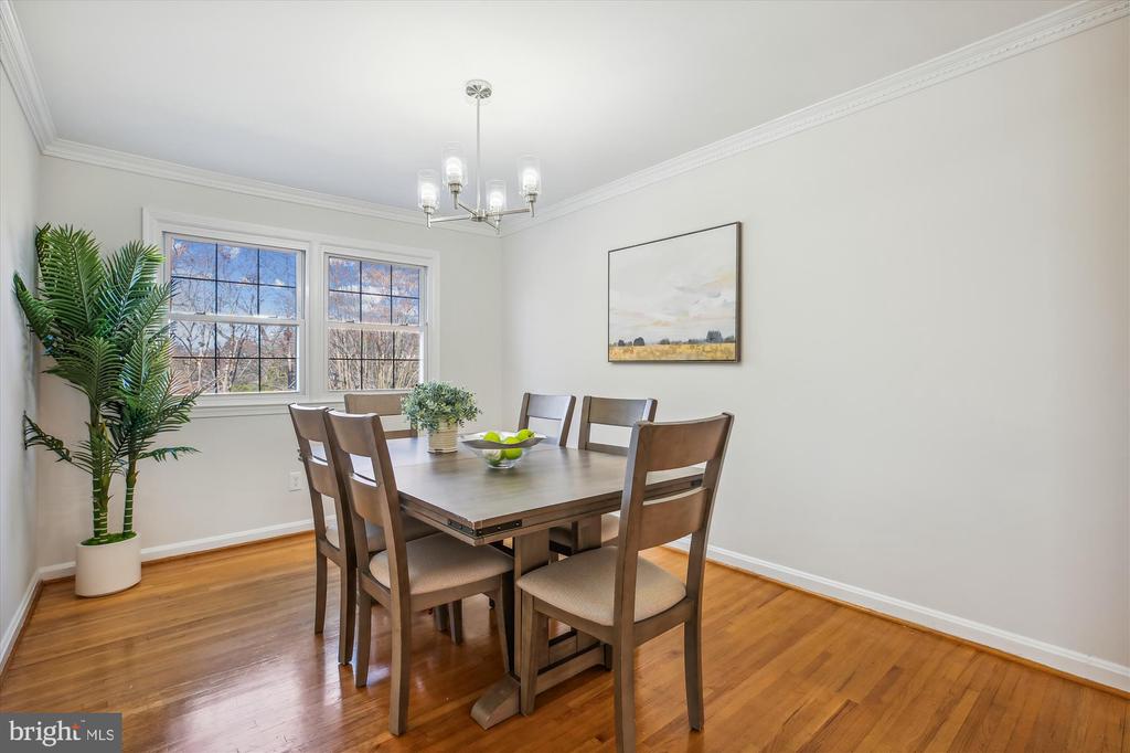 713 Northwood Ter