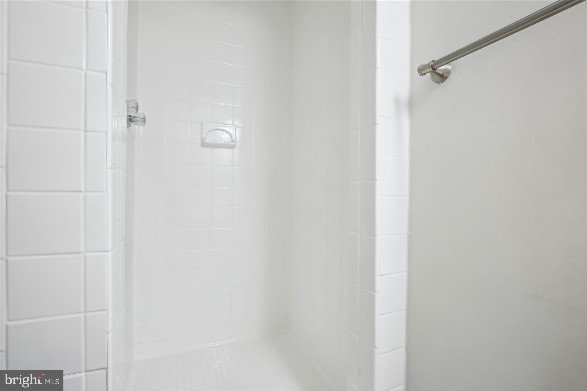 713 Northwood Ter