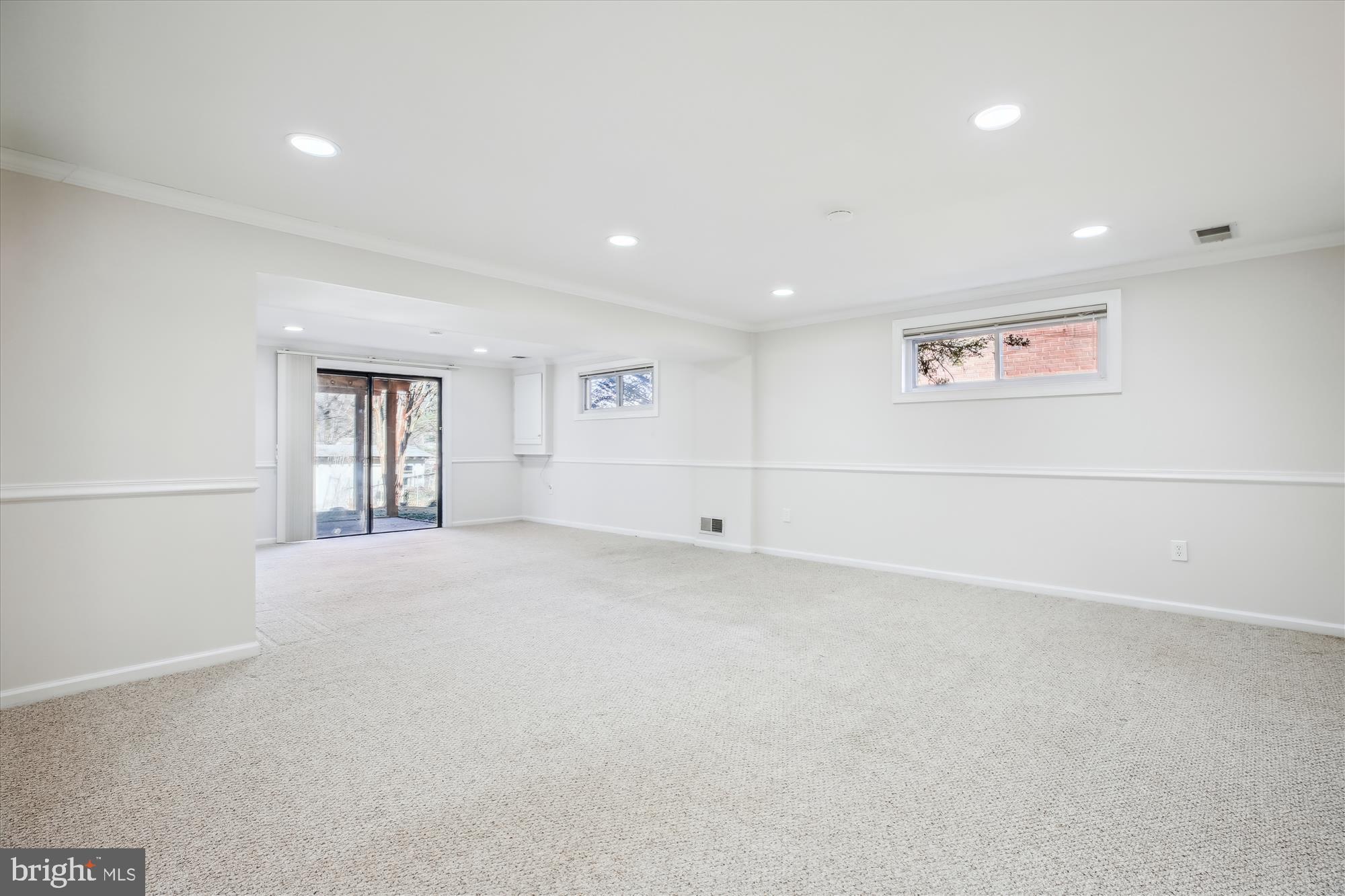 713 Northwood Ter