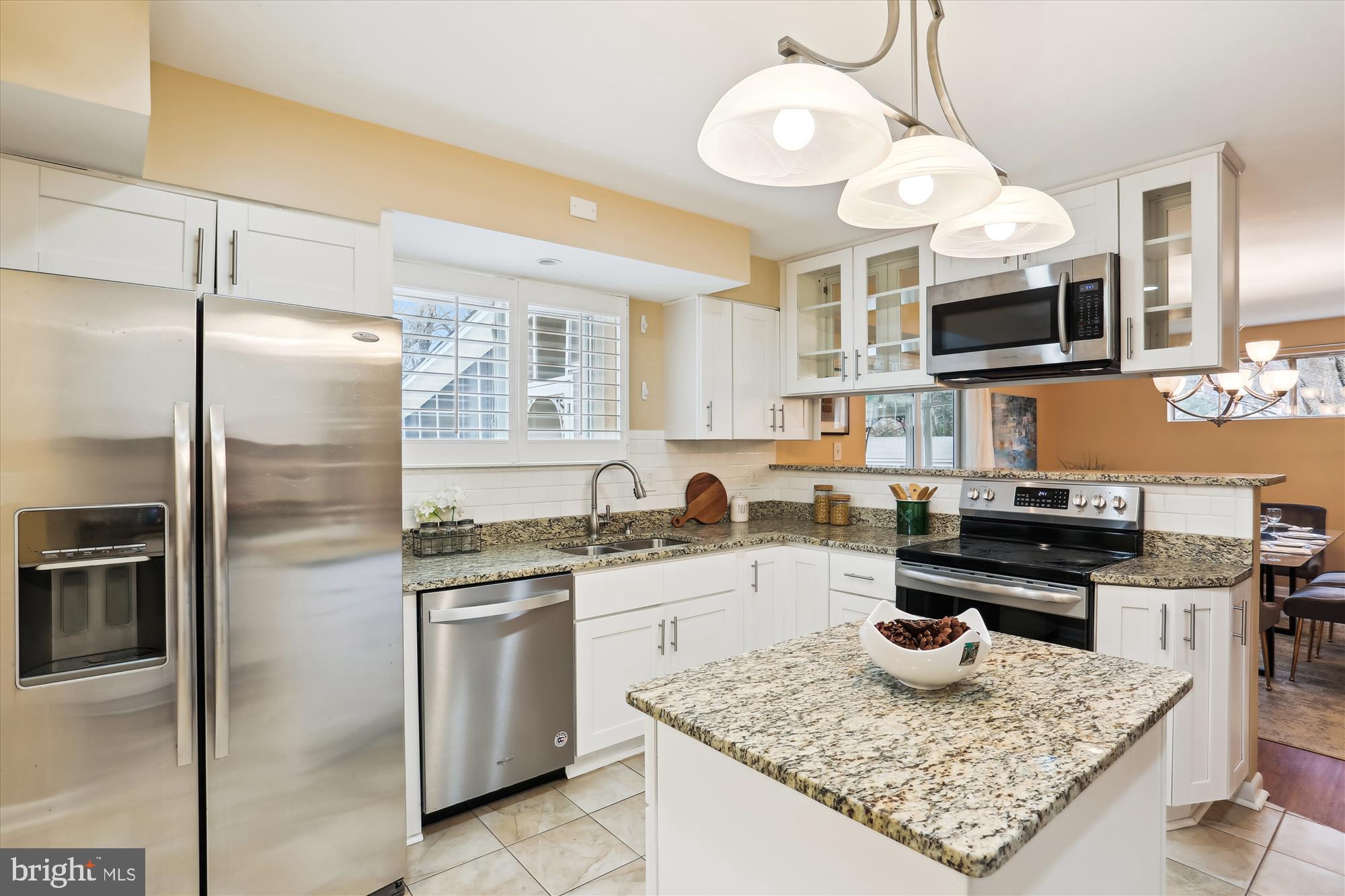 102 Bluff Ter