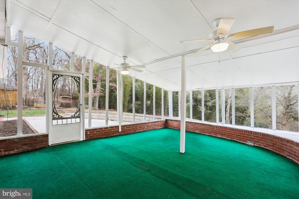 102 Bluff Ter