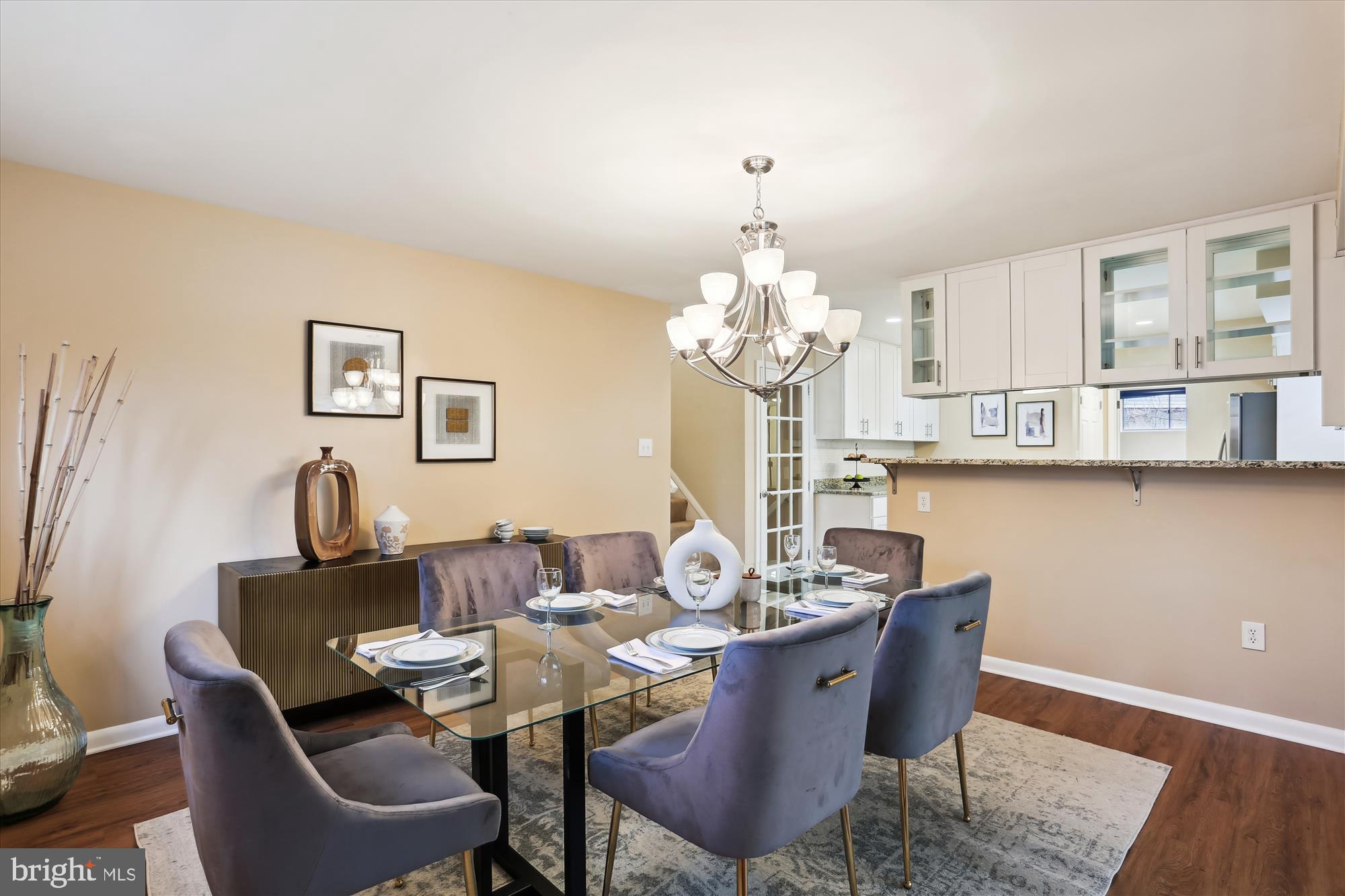 102 Bluff Ter