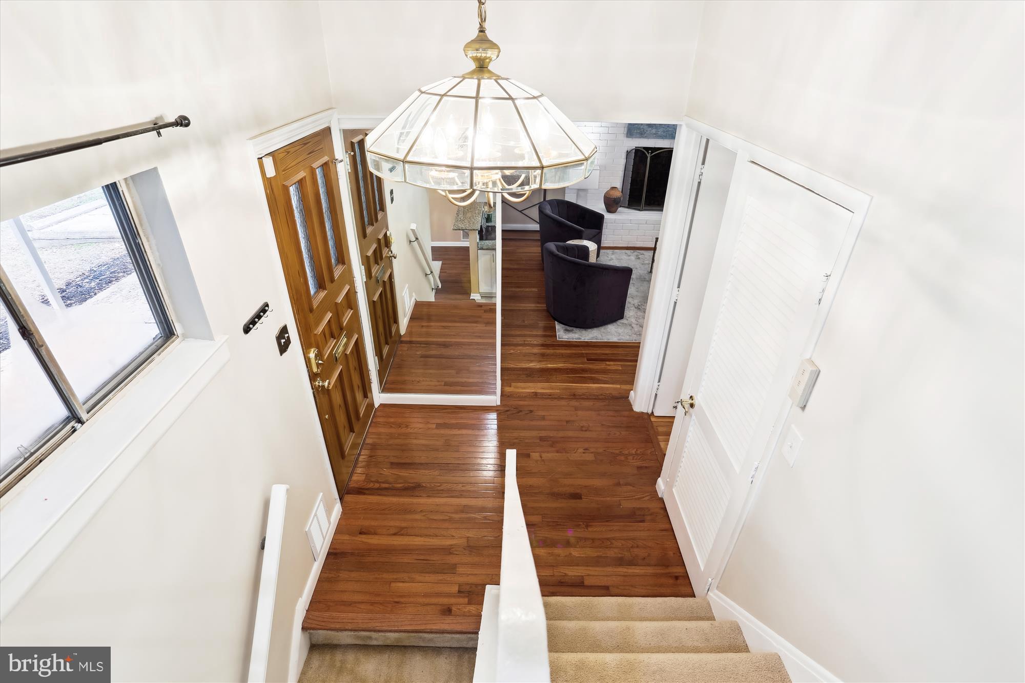 102 Bluff Ter