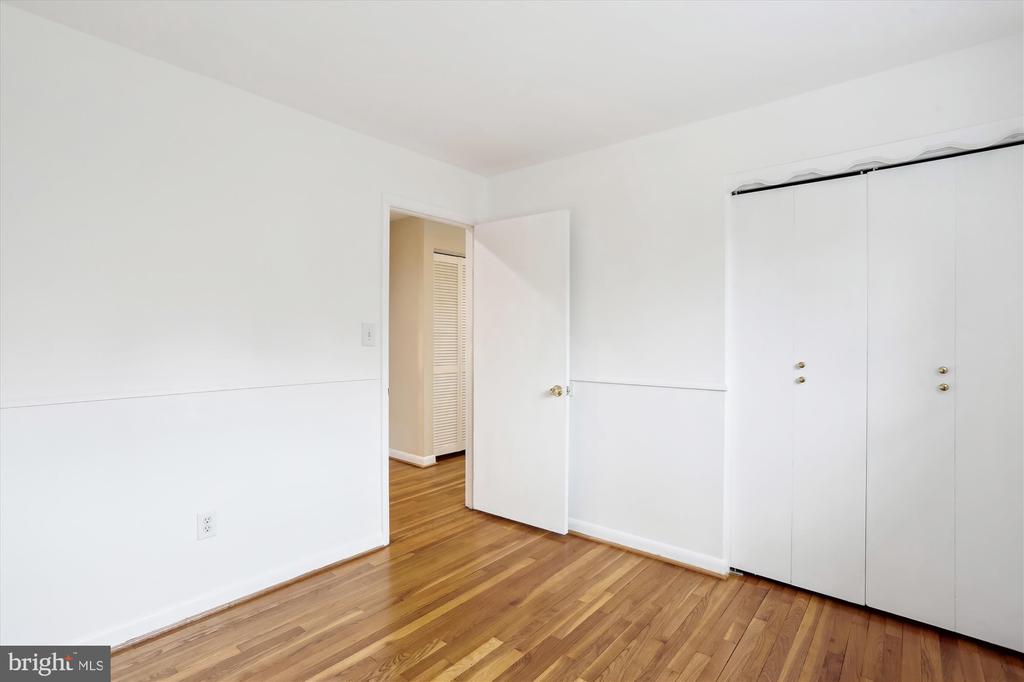 102 Bluff Ter