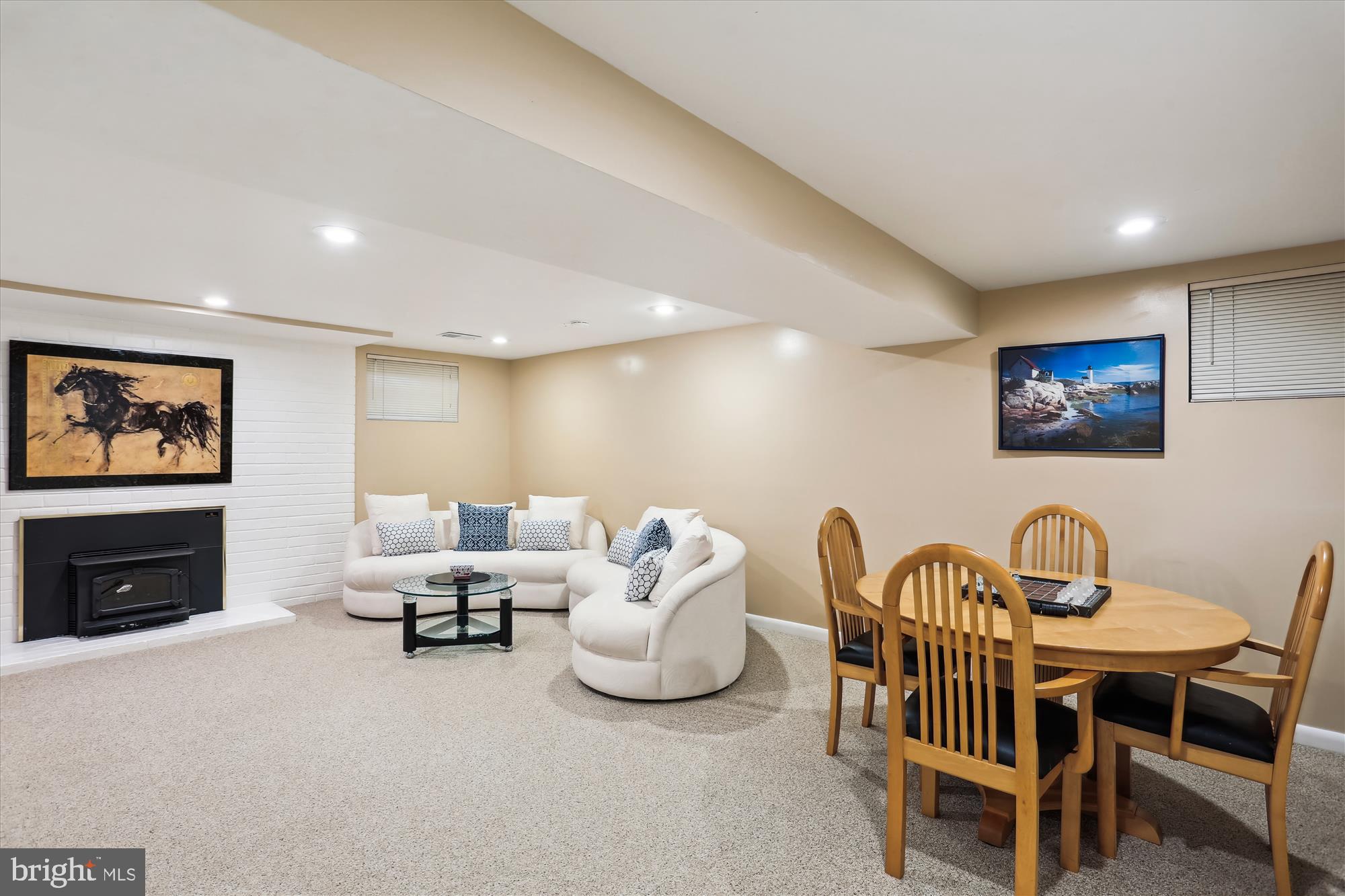 102 Bluff Ter