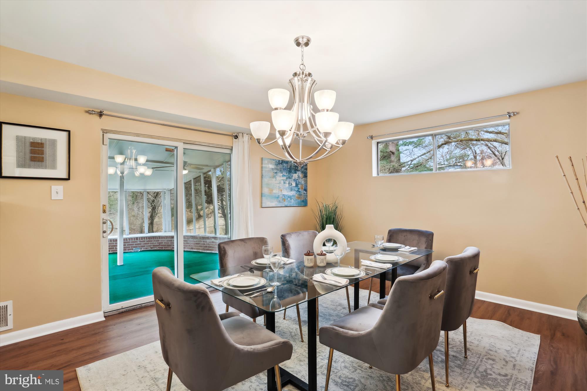 102 Bluff Ter