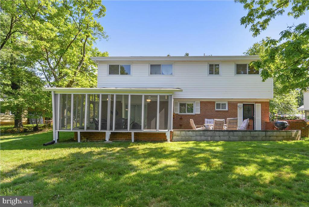 102 Bluff Ter