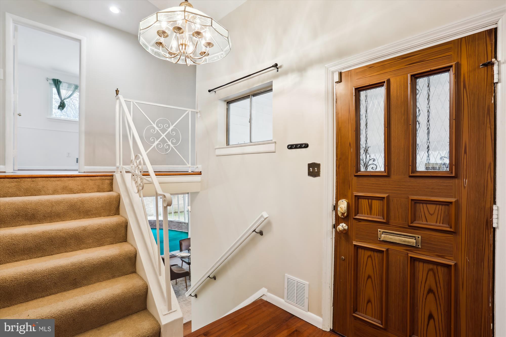 102 Bluff Ter