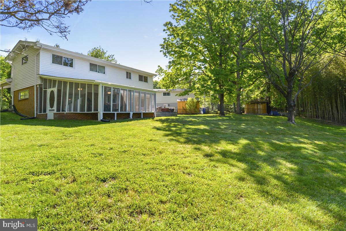 102 Bluff Ter