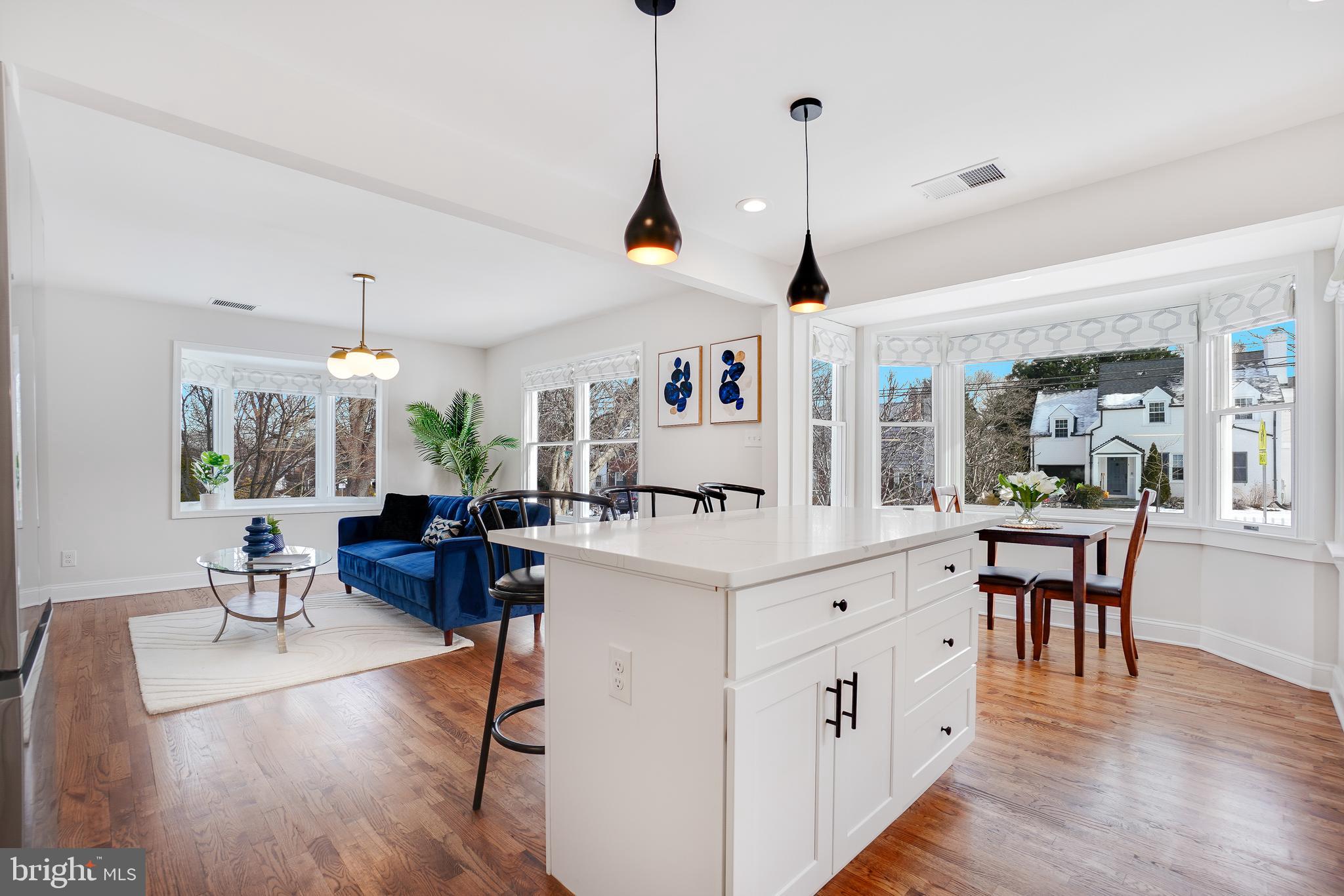 613 Pershing Dr