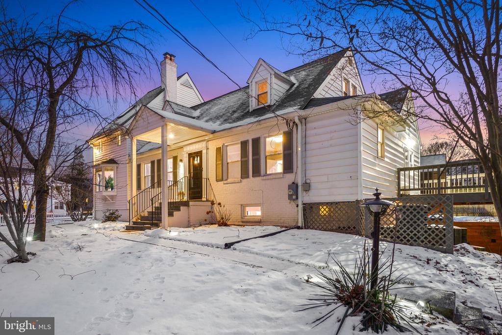 613 Pershing Dr