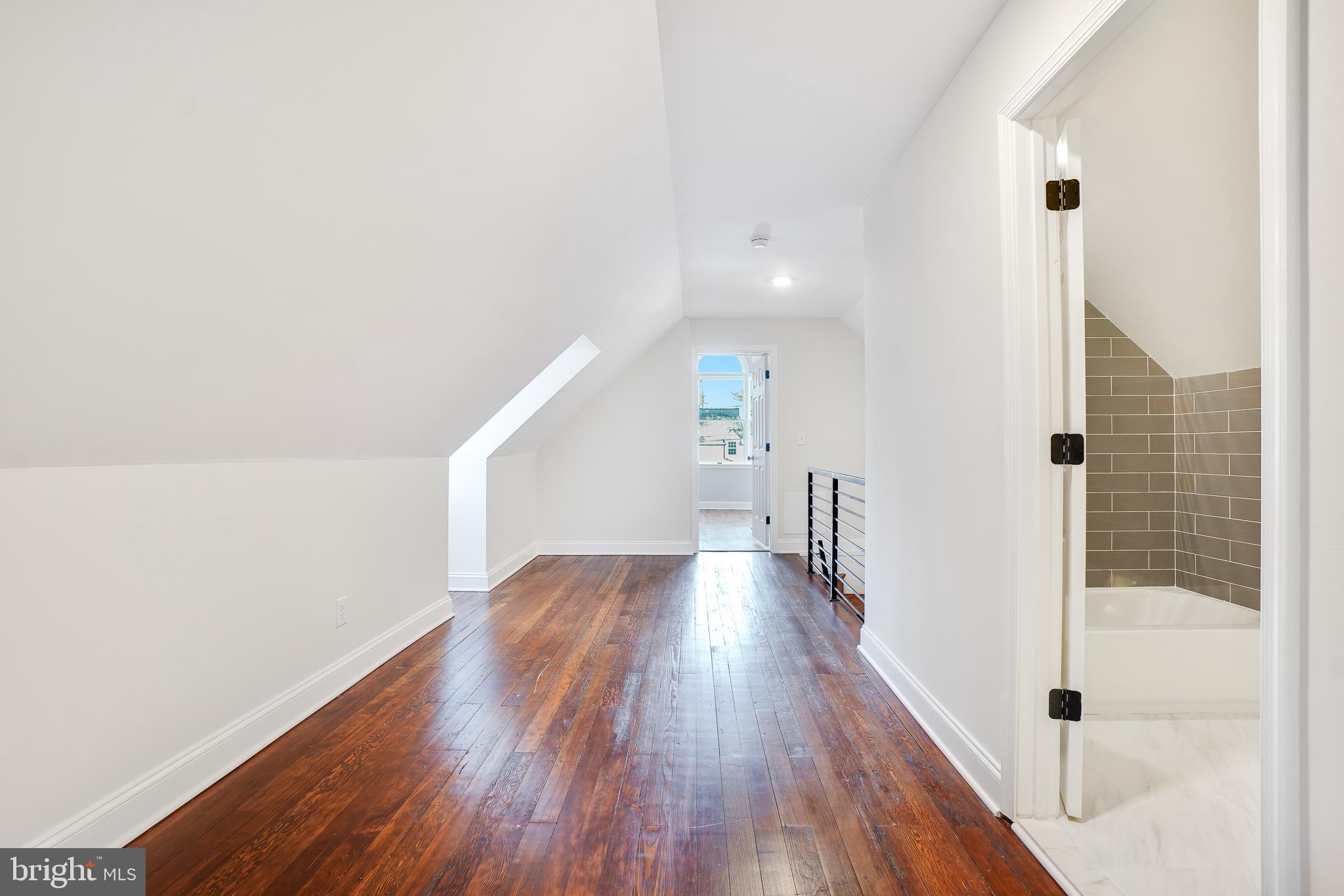 613 Pershing Dr