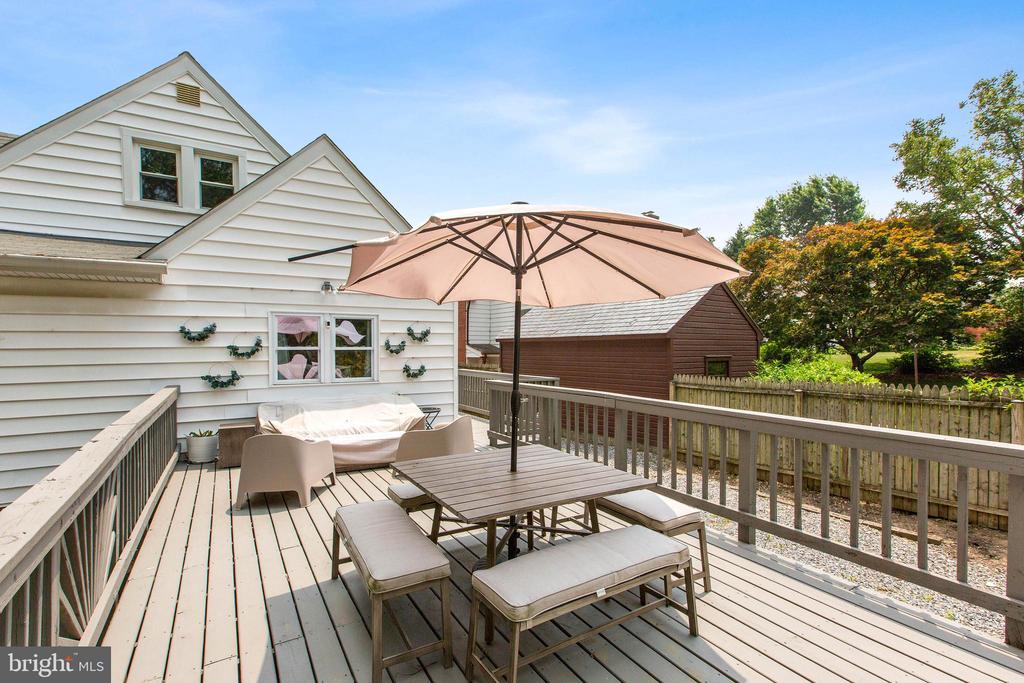 613 Pershing Dr