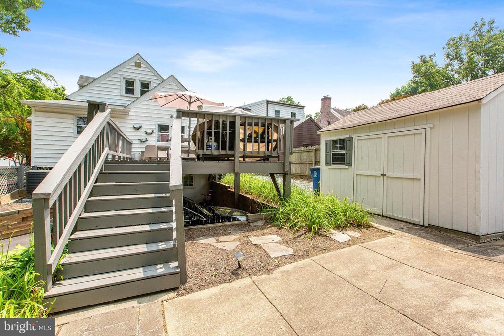 613 Pershing Dr