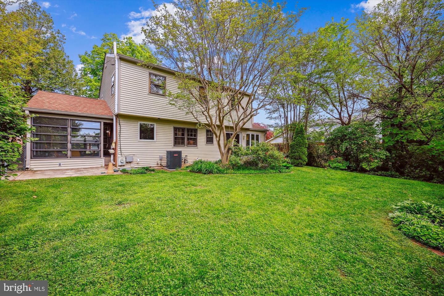 926 Clintwood Dr